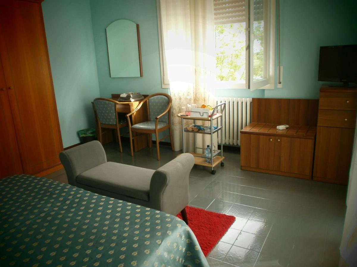 Il Leprotto - Room & Breakfast Altedo 外观 照片