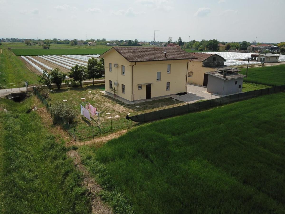 Il Leprotto - Room & Breakfast Altedo 外观 照片